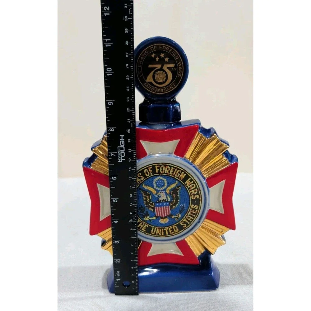 1973 Ezra Brooks Veterans of Foreign Wars 75th Anniversary Decanter Eagle USA